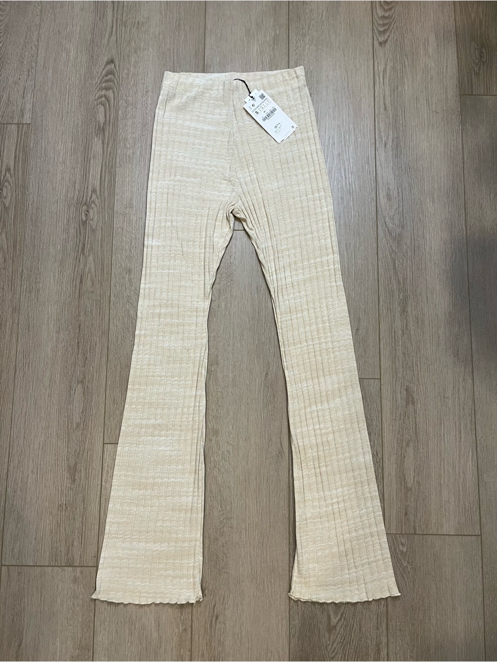 ZARS Ribbed Flared Cream Knit Pants - FREE SHIPPING on Bundles $85+